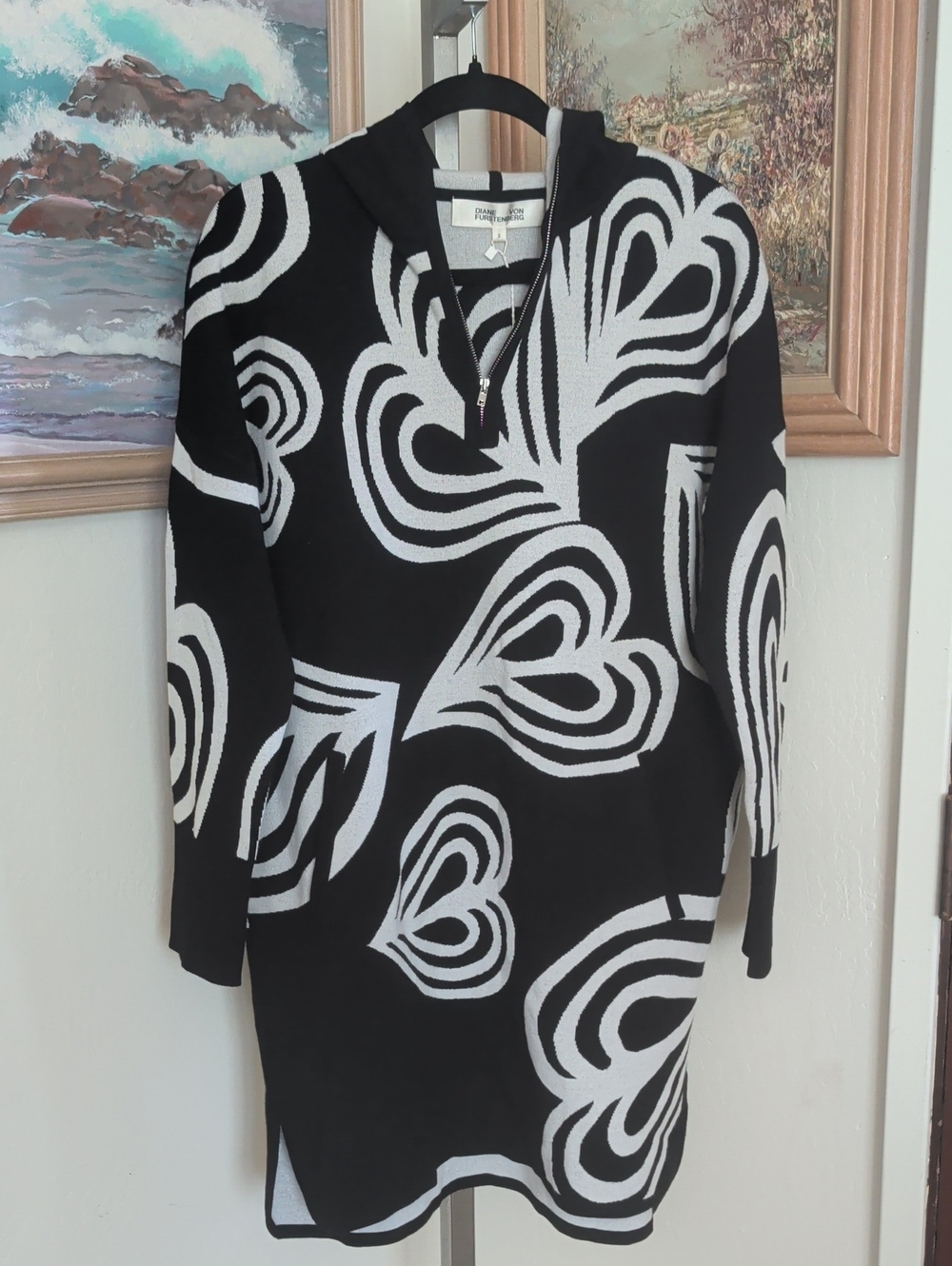 DVF Black & White Graphic Hoodie Long Oversized Sweater